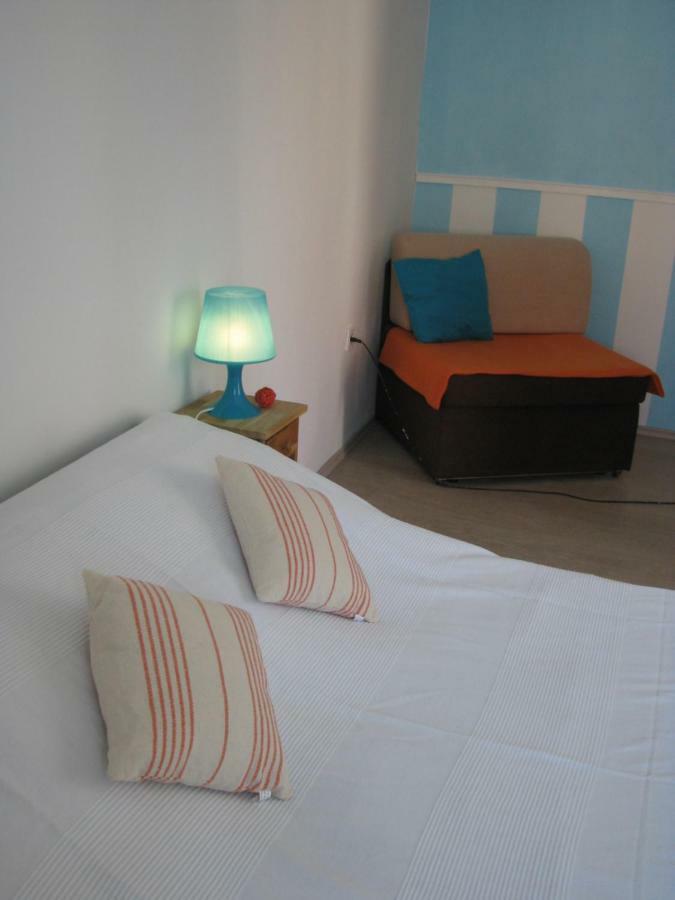 Apartments And Room Lemon Vis Buitenkant foto