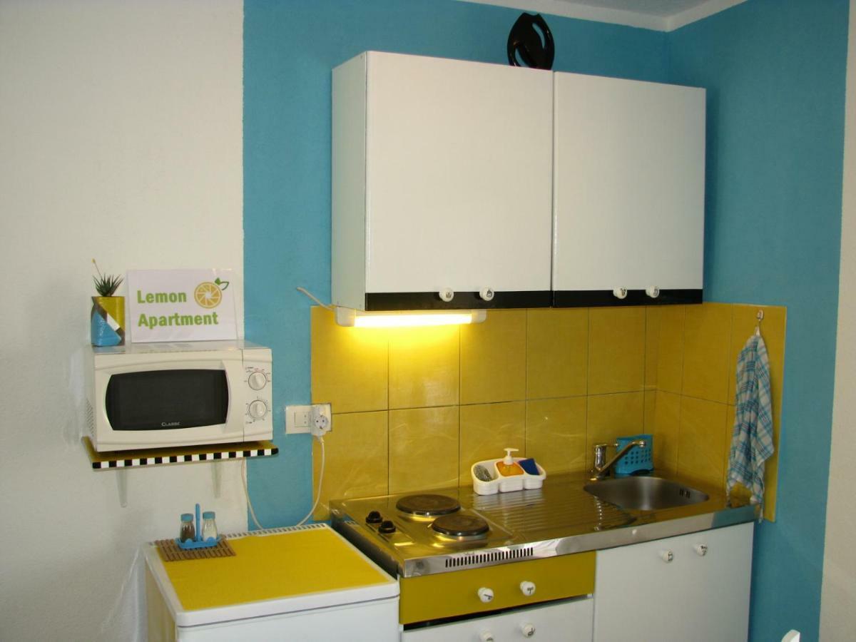 Apartments And Room Lemon Vis Buitenkant foto