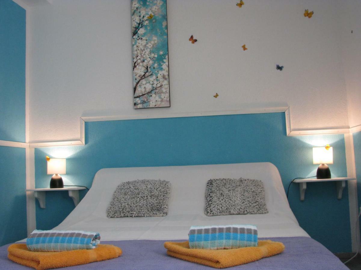 Apartments And Room Lemon Vis Buitenkant foto