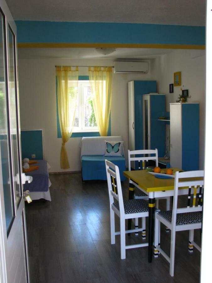 Apartments And Room Lemon Vis Buitenkant foto